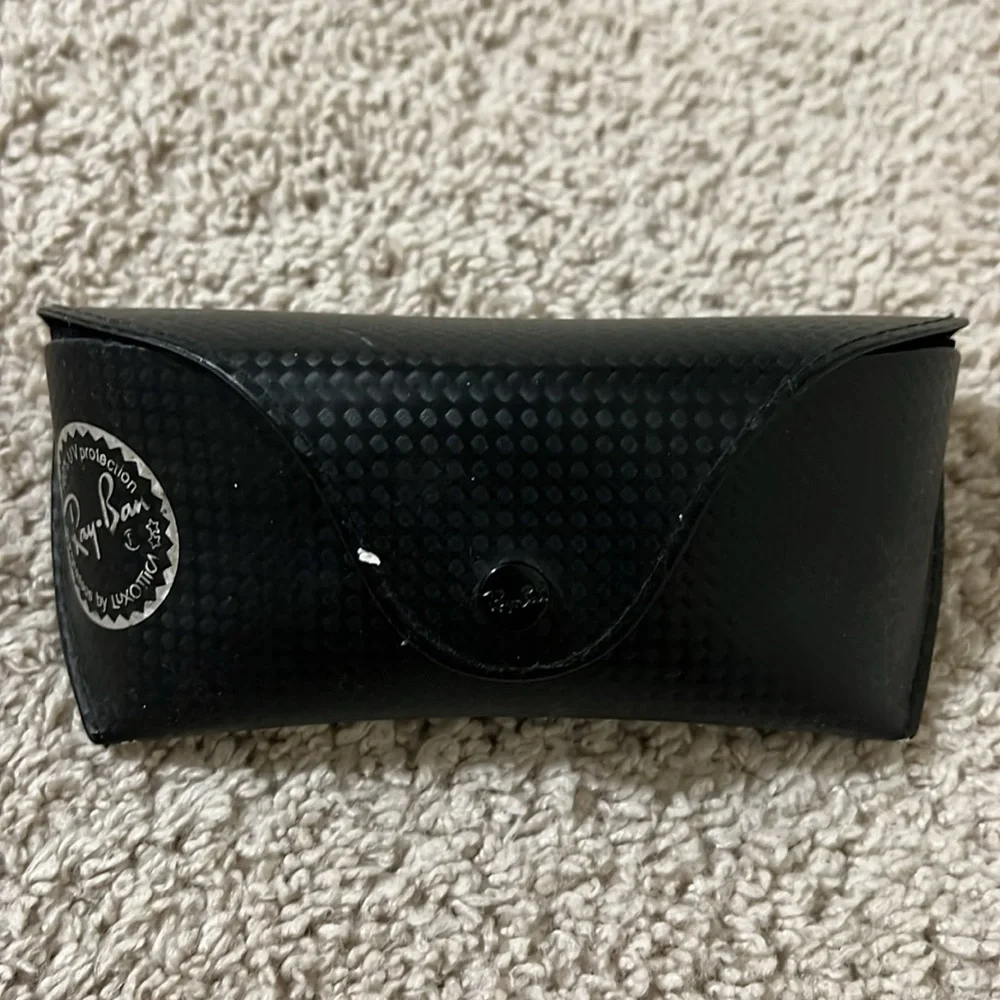 Rayban sunglasses polarized lenses (blue/black glasses) - Picture 4 of 5